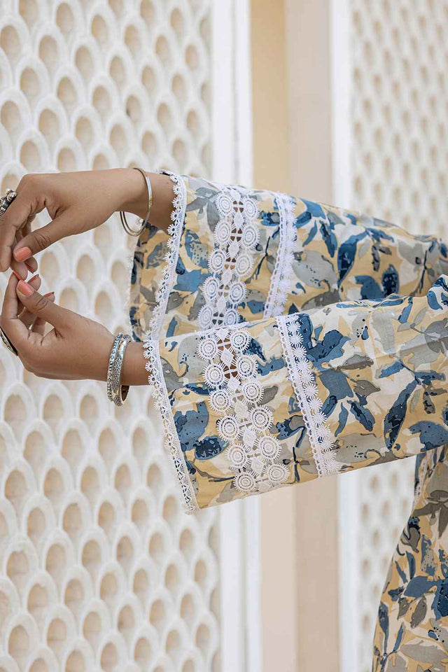 Beige Gometric Print Lace Work Pure Cotton Kurti Pant Set