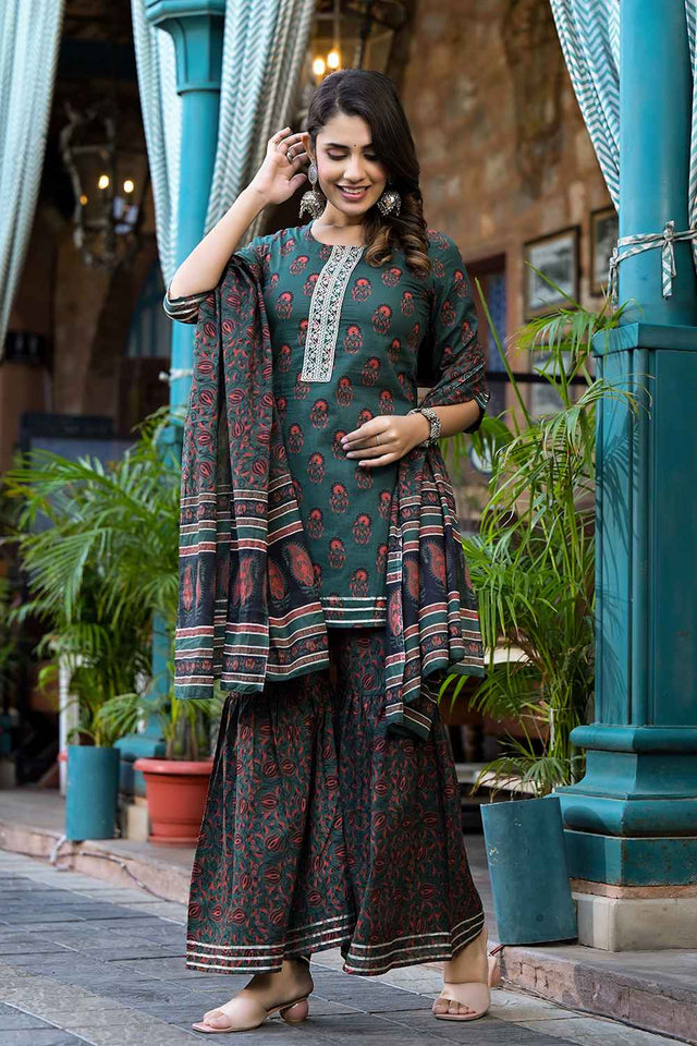 Green Floral Print Zari Work Pure Cotton Kurti Pant Set