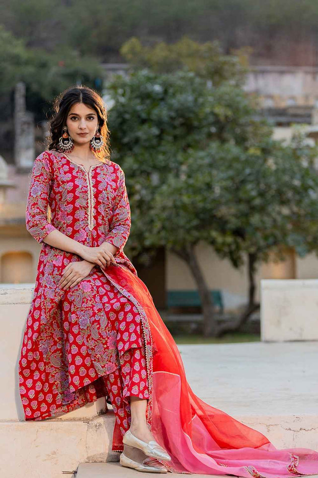 Red Floral Print Thread Work Pure Cotton Kurti Pant Set