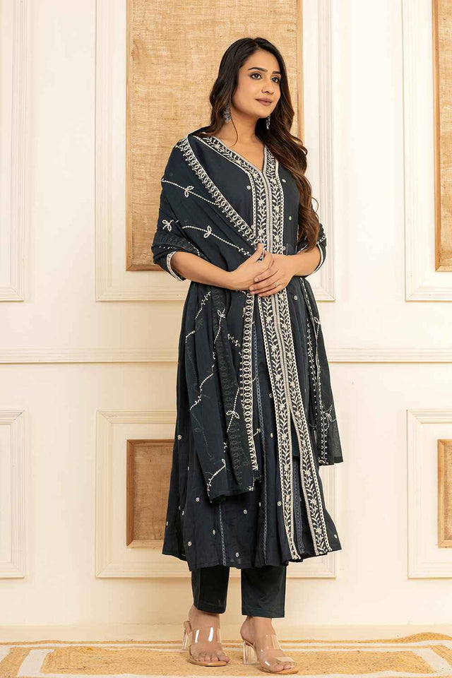 Blue Solid Embroidered Pure Cotton Kurti Pant Set