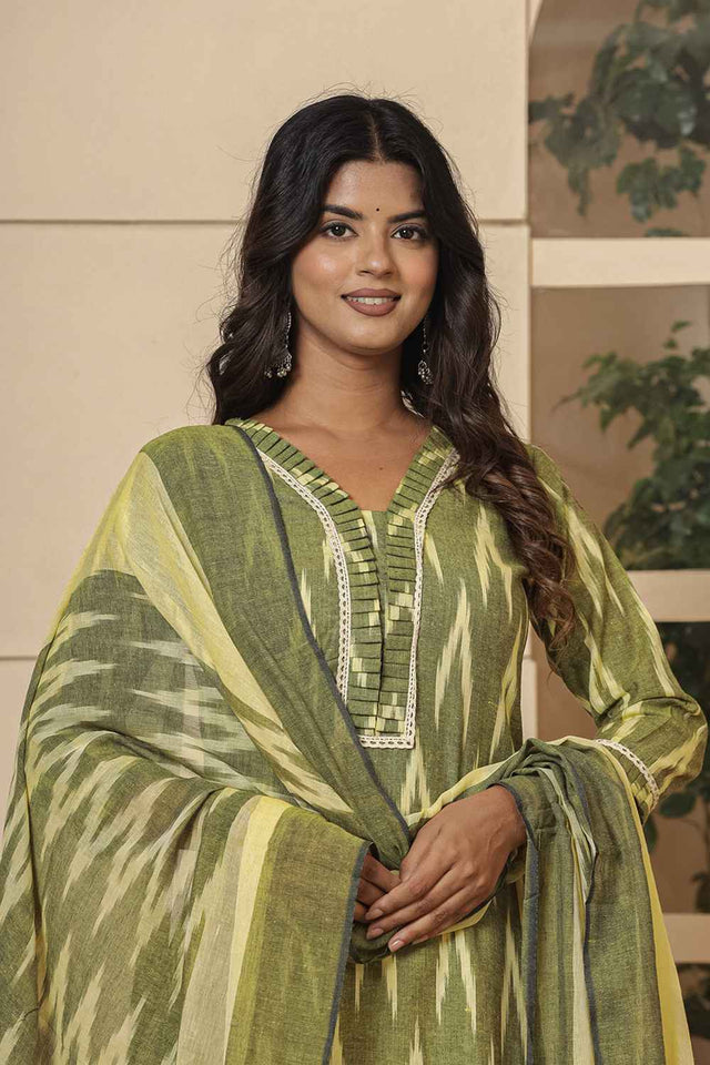 Green Ikat Print Pure Cotton Kurti Pant Set