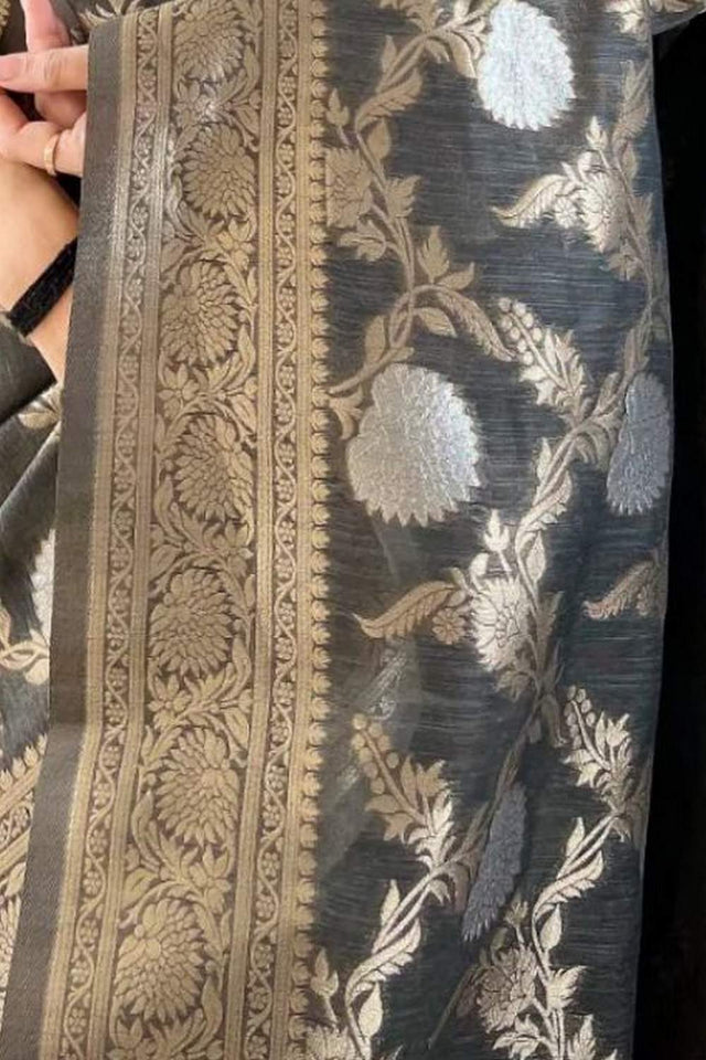 Grey Banarasi Woven Soft Silk Saree (50107_3)