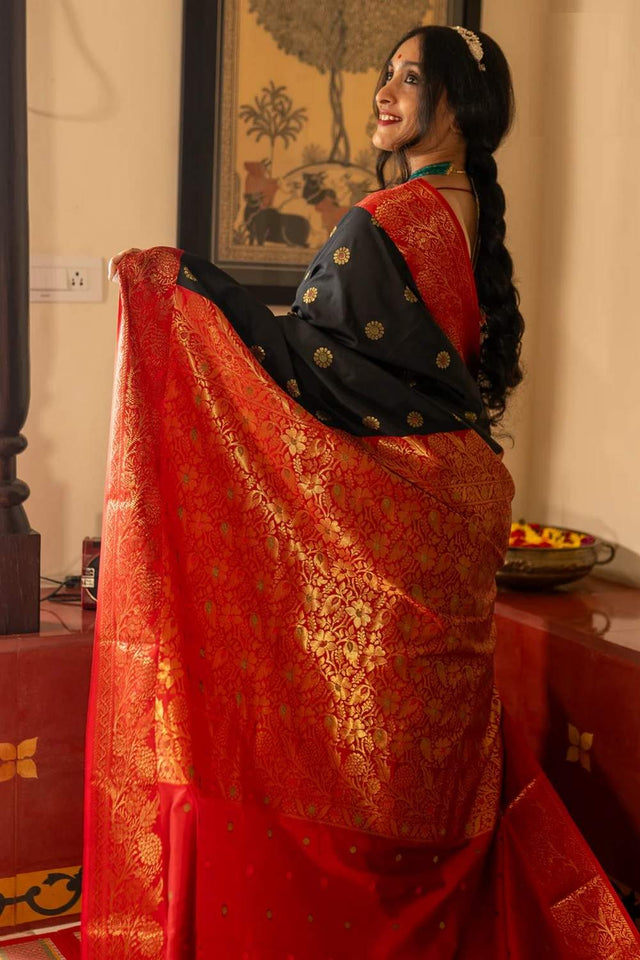 Black Banarasi Woven Soft Silk Saree (50117_1)