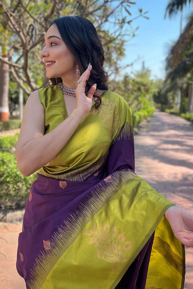 Wine Banarasi Woven Soft Silk Saree (50130_4)