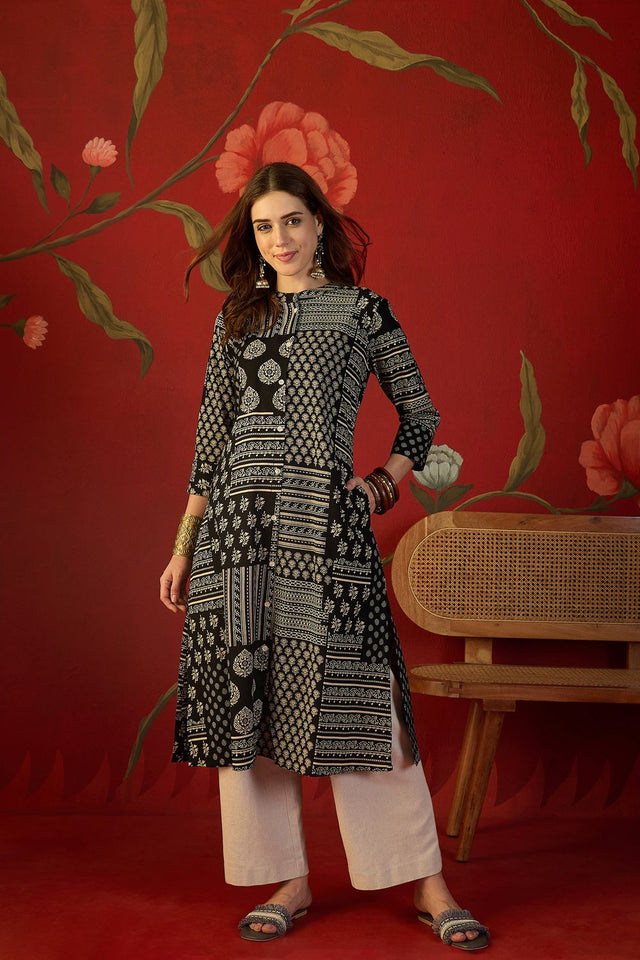 Black Floral Printed Cotton Free Size Stitched Long Kurti (52560)