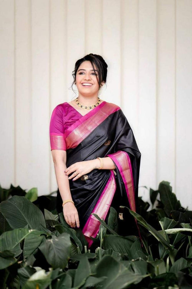 Black Banarasi Woven Soft Silk Saree (55108_1)