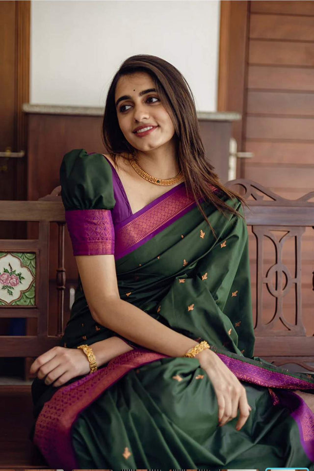 Green Banarasi Woven Soft Silk Saree (55111)