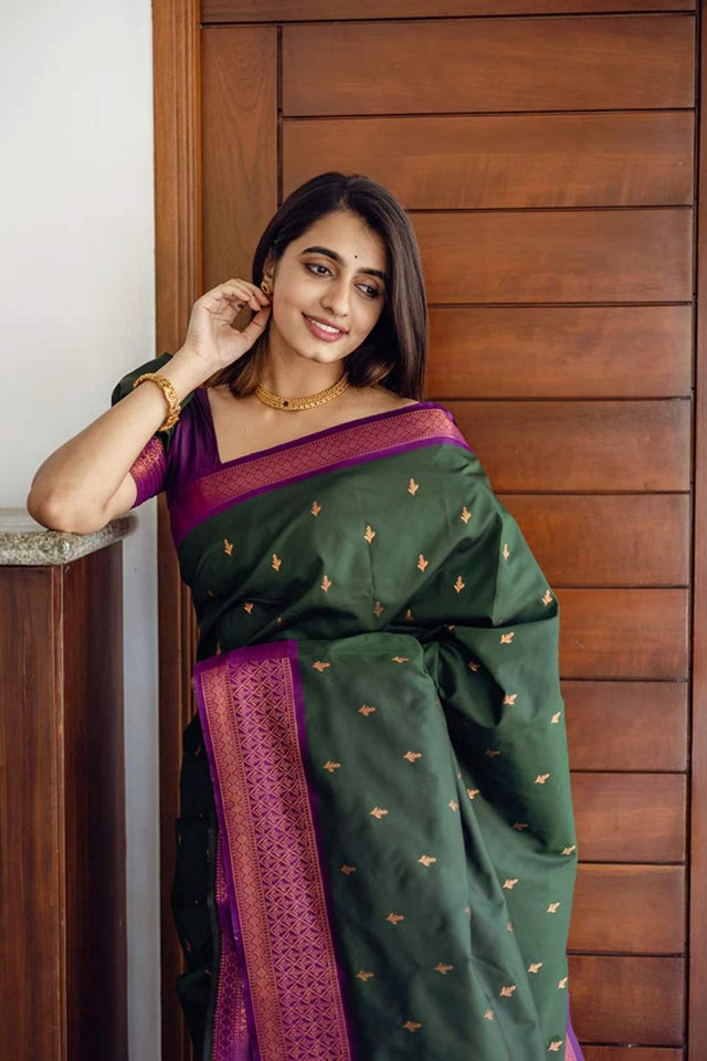 Green Banarasi Woven Soft Silk Saree (55111)