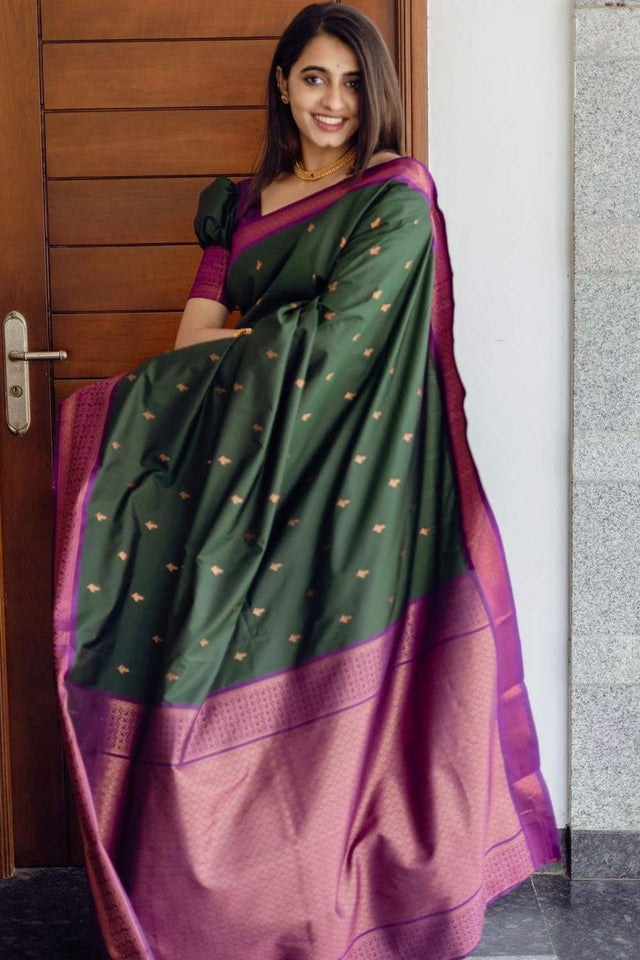 Green Banarasi Woven Soft Silk Saree (55111)