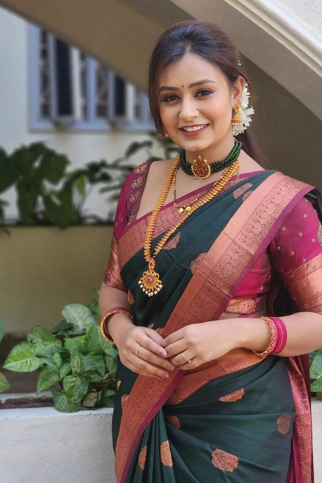 Green Banarasi Woven Soft Silk Saree (55112)