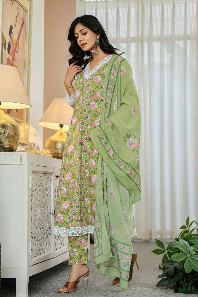 Green Floral Print Cotton Kurti Pant Set