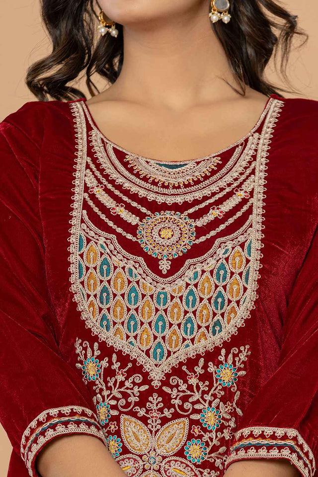 Red Solid Embroidered Velvet Kurti Pant Set (6185SKDMR)