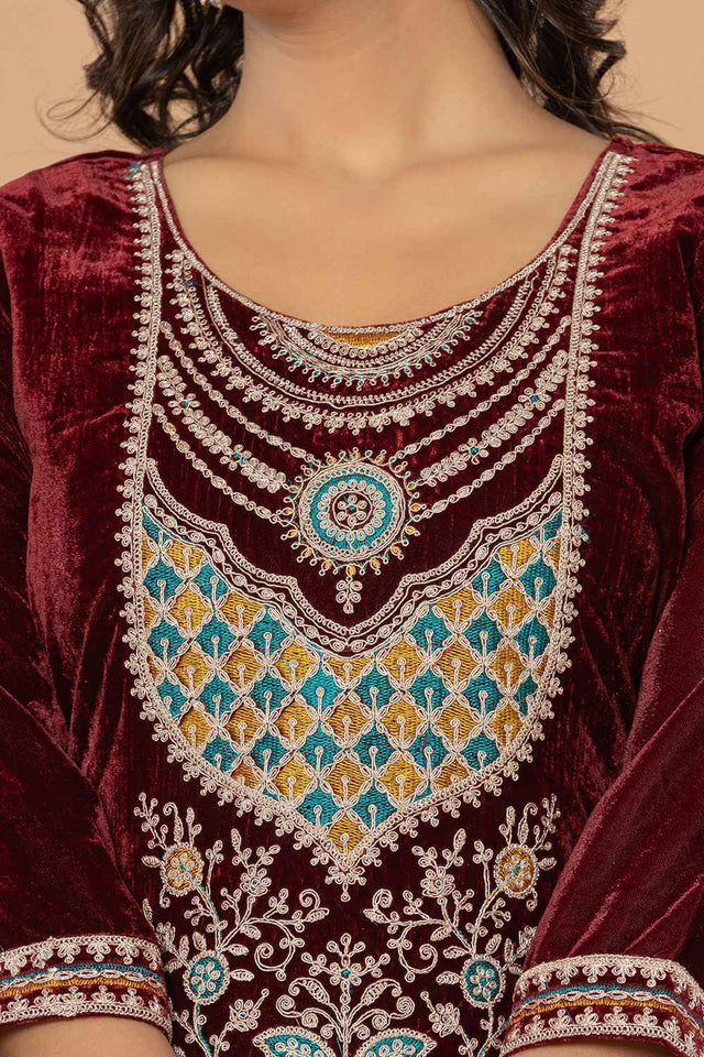 Brown Solid Embroidered Velvet Kurti Pant Set (6186SKDBUG)