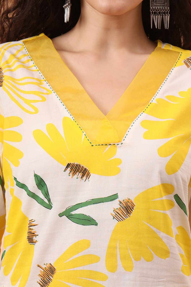 White Floral Print Cotton Kurti Pant Set