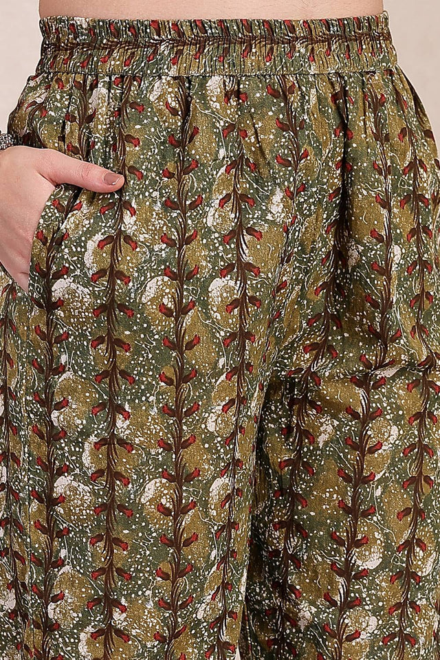 Green Floral Printed Cotton Straight Cut Suit Set