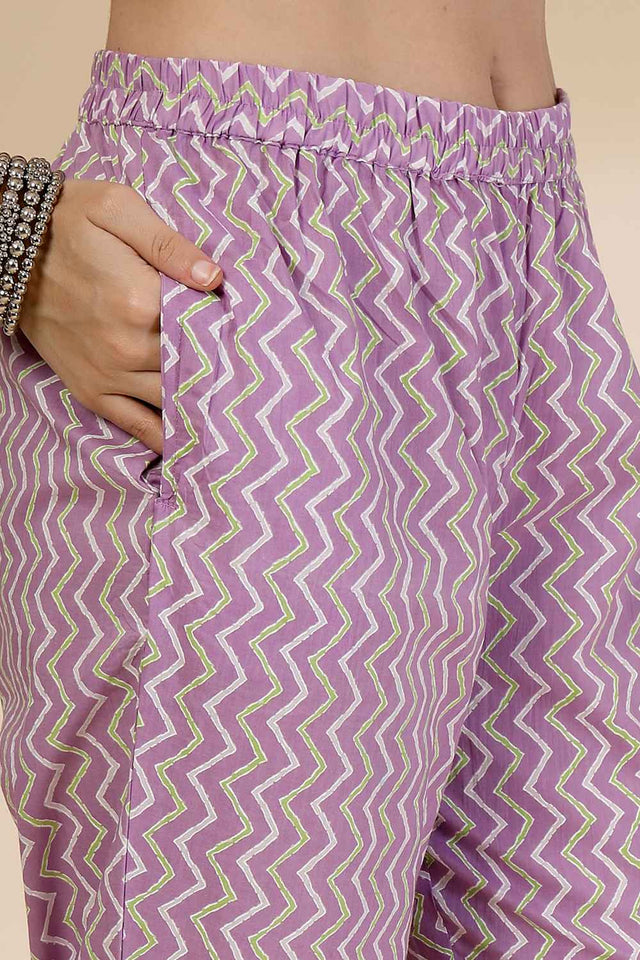 Violet Floral Printed Cotton Kurti Pant Set
