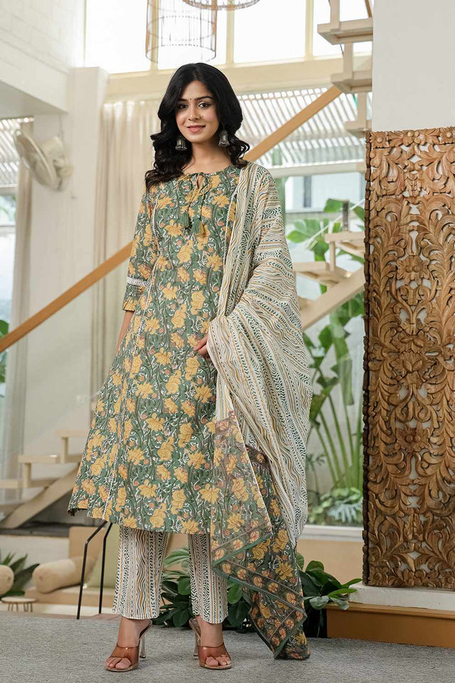 Green Floral Print Cotton Kurti Pant Set