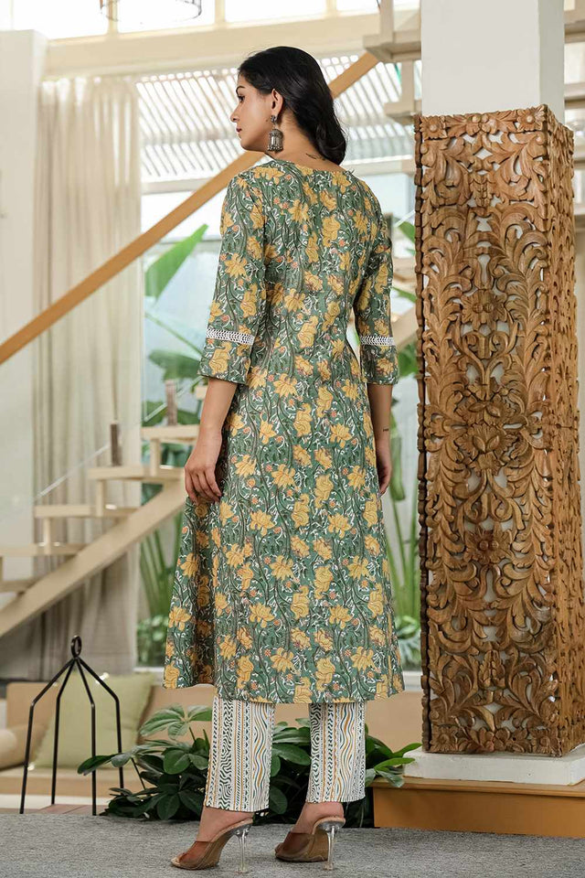 Green Floral Print Cotton Kurti Pant Set