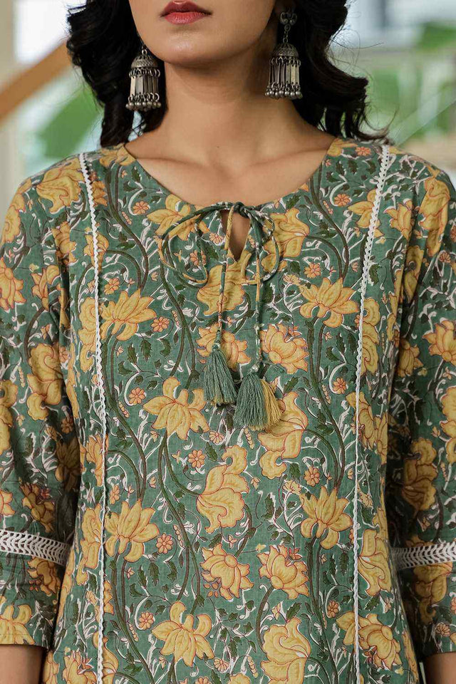 Green Floral Print Cotton Kurti Pant Set