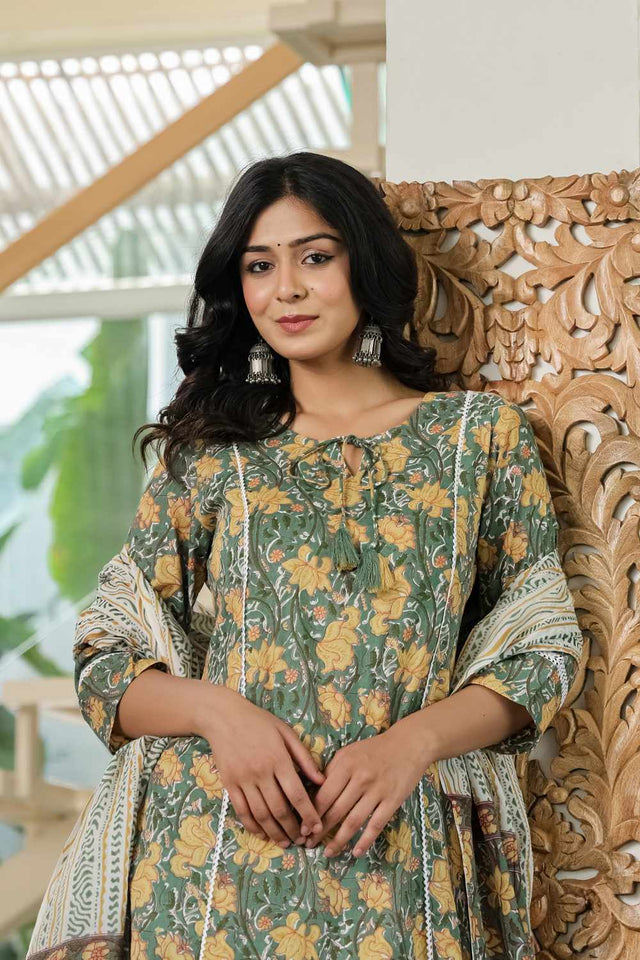 Green Floral Print Cotton Kurti Pant Set