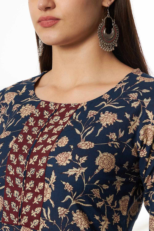 Blue Floral Print Cotton Kurti Pant Set
