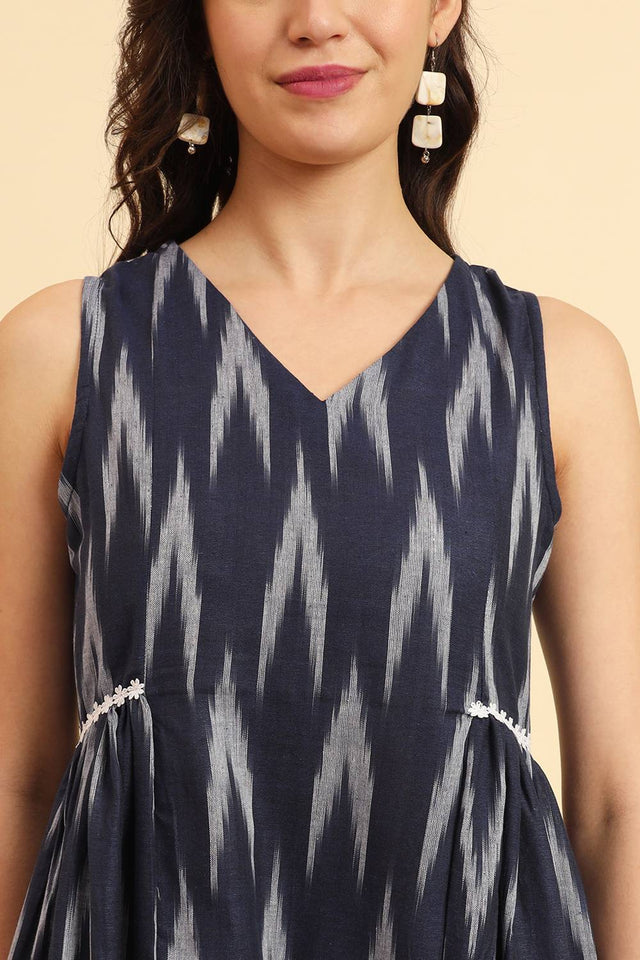 Blue Chevron Printed Cotton Straight Kurti