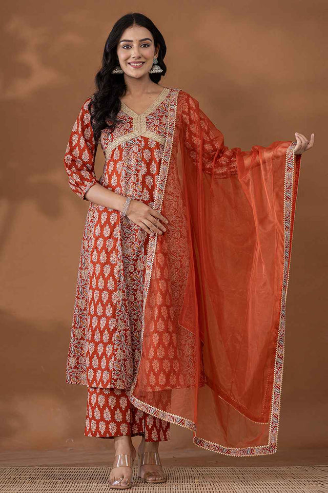 Red Ethnic Motifs Thread Work Pure Cotton Kurti Pant Set