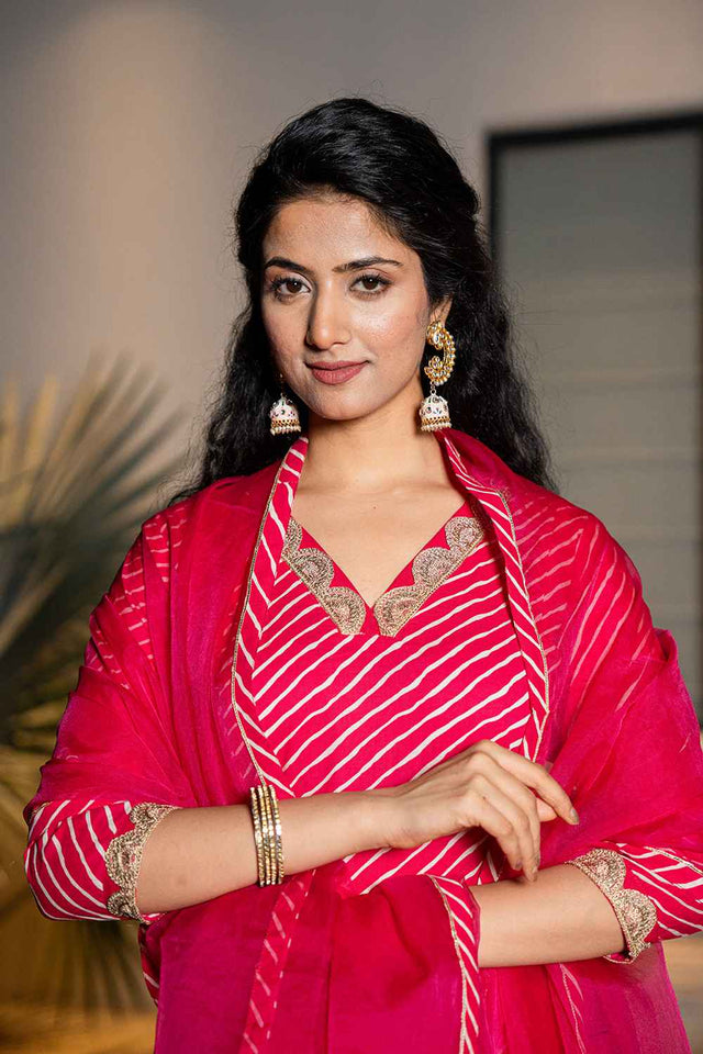 Pink Leheriya Lace Work Pure Cotton Kurti Pant Set