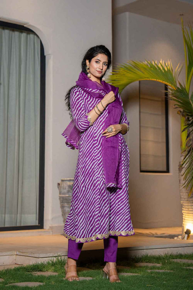 Violet Leheriya Lace Work Pure Cotton Kurti Pant Set