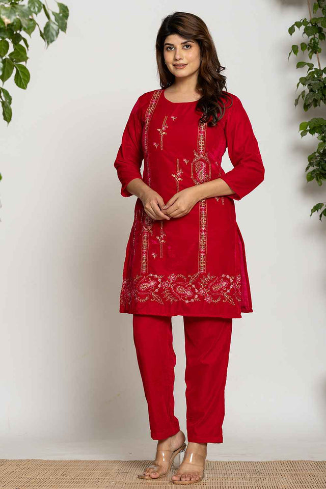 Pink Embroidered Work Velvet Co-Ord Set (7161CRDPK)