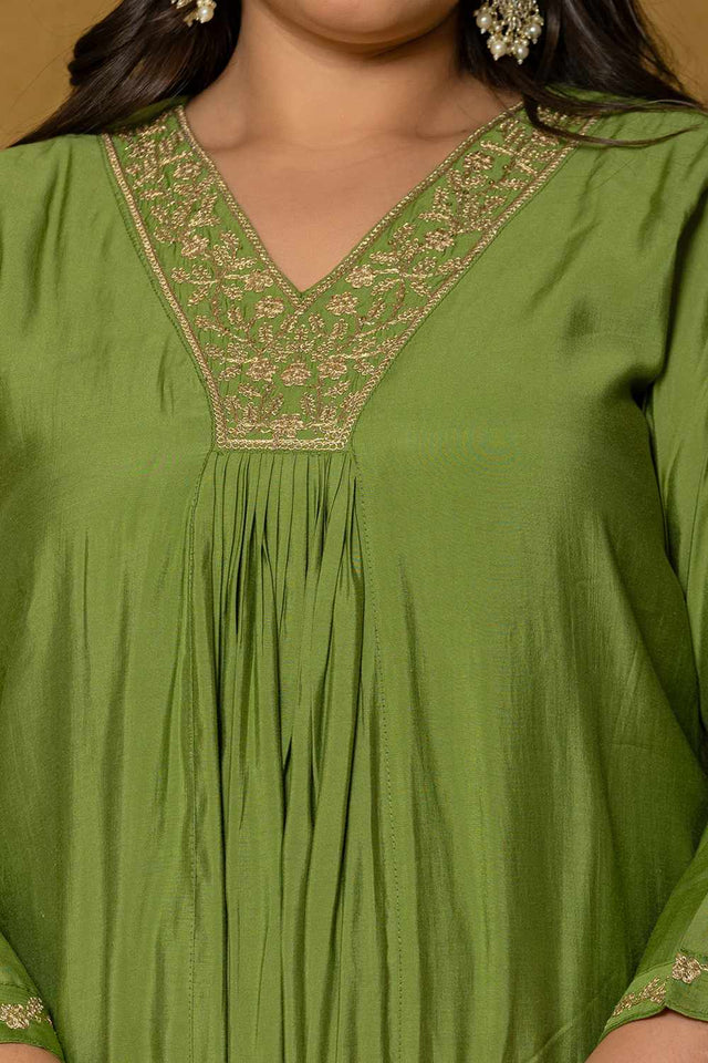 Green Solid Silk Blend Kurti Pant Set