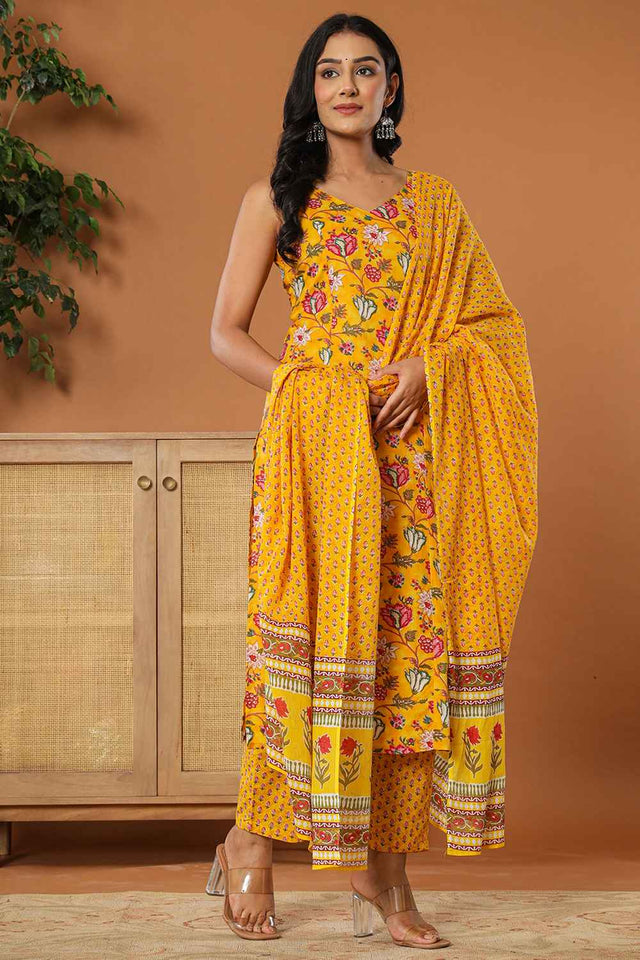 Yellow Floral Print Pure Cotton Kurti Pant Set