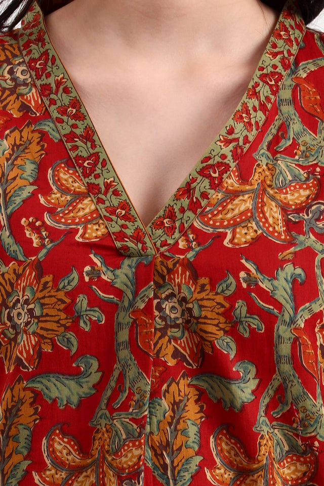 Multi Color Floral Printed Cotton Tops & Tunics