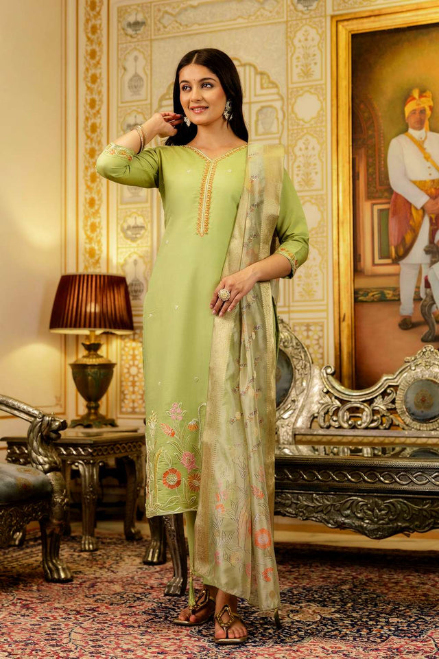 Green Viscose Floral Embroidered Kurti Pant Set