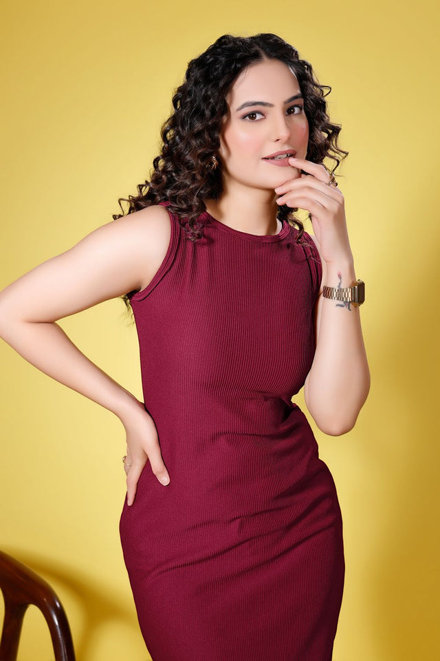 Maroon Solid Ribbed Knited Dresses