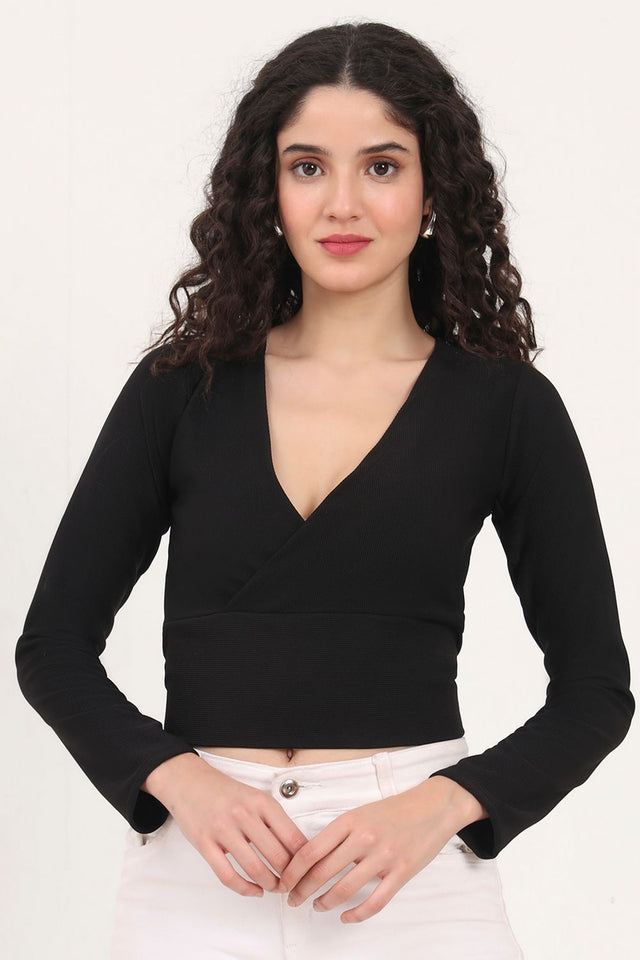 Black Solid Knited Tops & Tunics