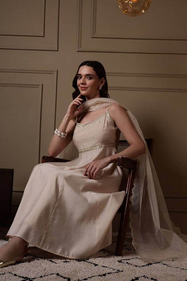 Off White Embroidered Chanderi Anarkali Suits (ACA5943)