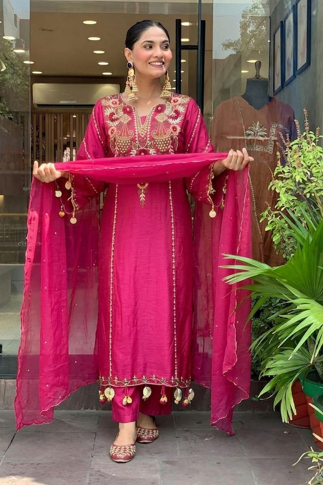 Pink Floral Embroidered Chanderi Kurti Pant Set (ACA6783)