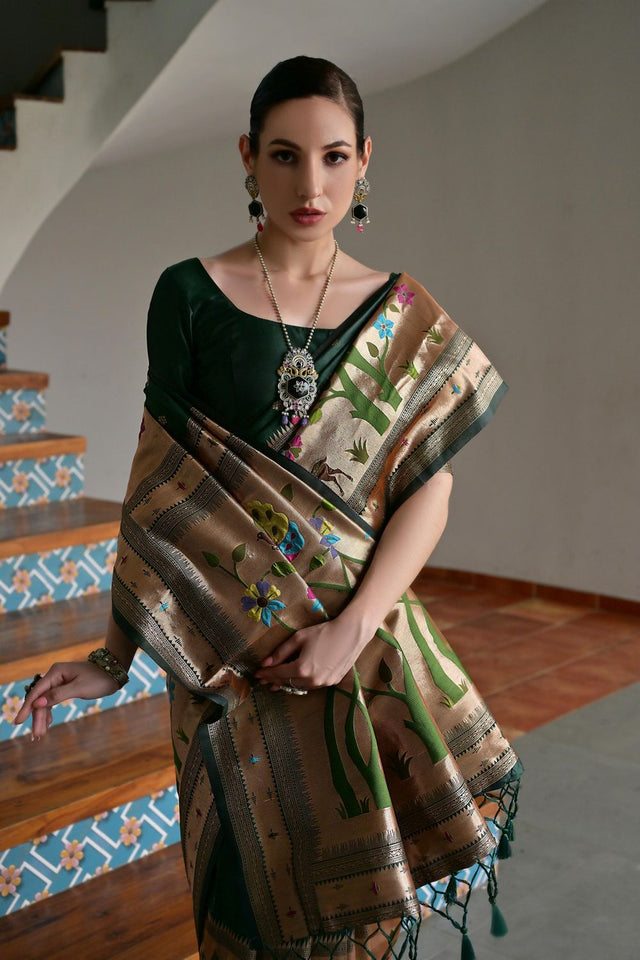 Green Woven Silk Paithani Saree (ACA7459)