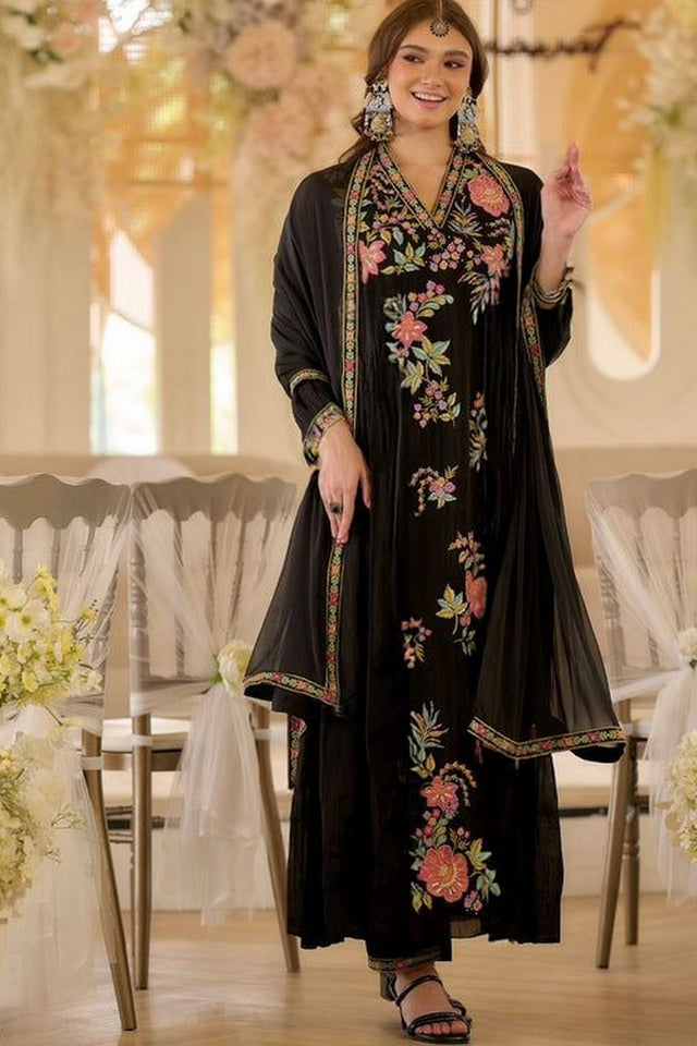Black Floral Embroidered Georgette Kurti Pant Set (ACA8054)