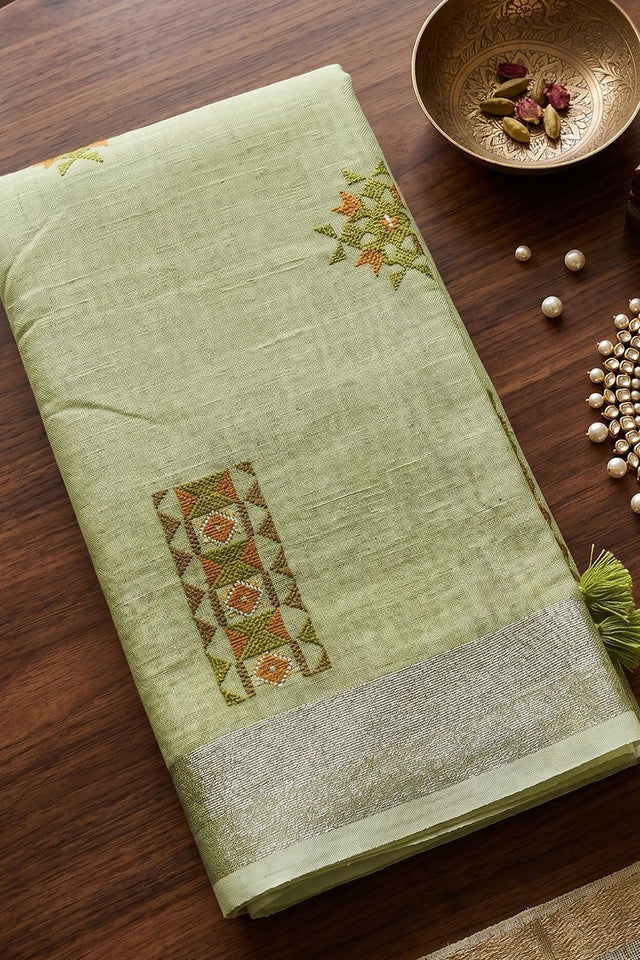 Green Floral Embroidered Linen Saree (ACA8084)