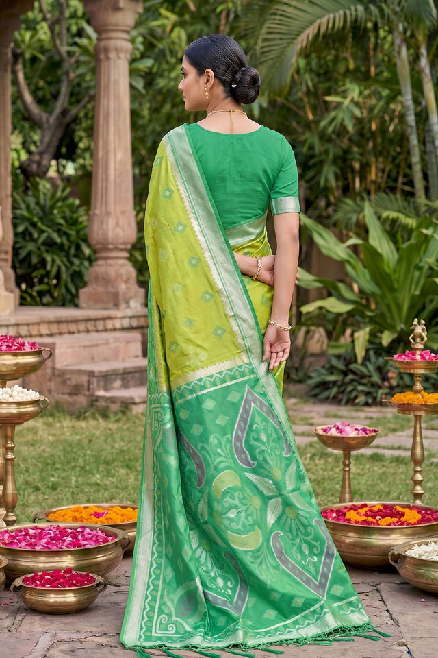 Green Woven Silk Saree (ACA8132)