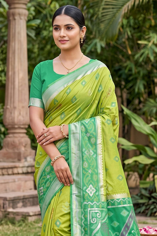 Green Woven Silk Saree (ACA8132)