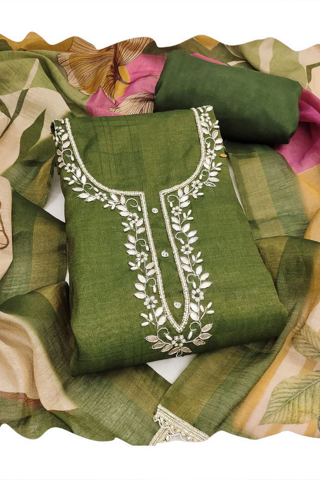 Mehendi Embroidered Cotton Blend Kurti Pant Set (ACA8280)