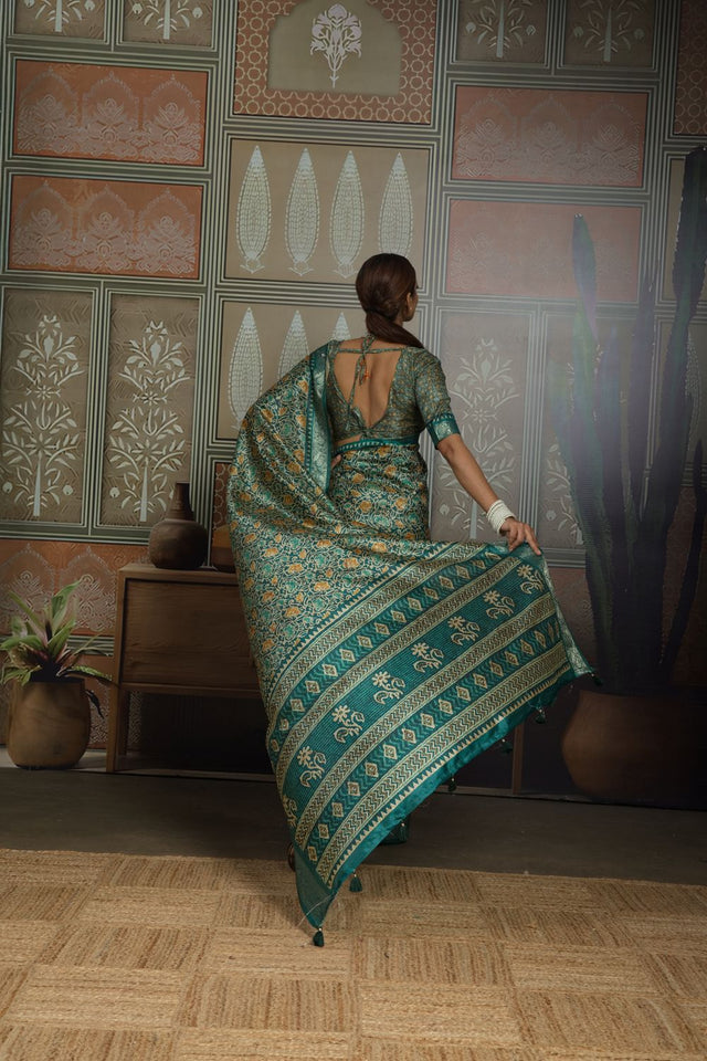 Green Woven with Printed Silk Saree (ACA8317)