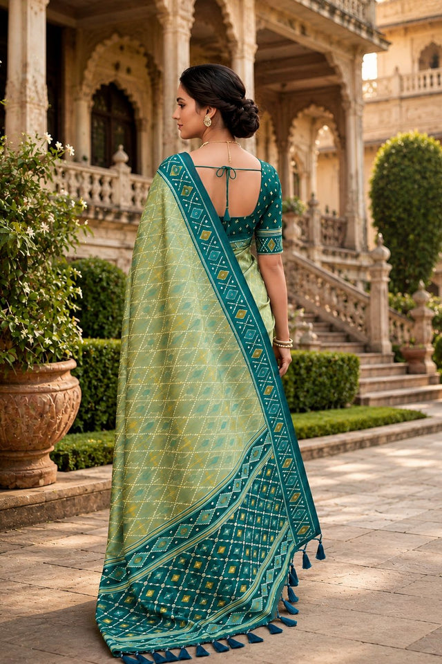 Green Woven Silk Saree (ACA8472)