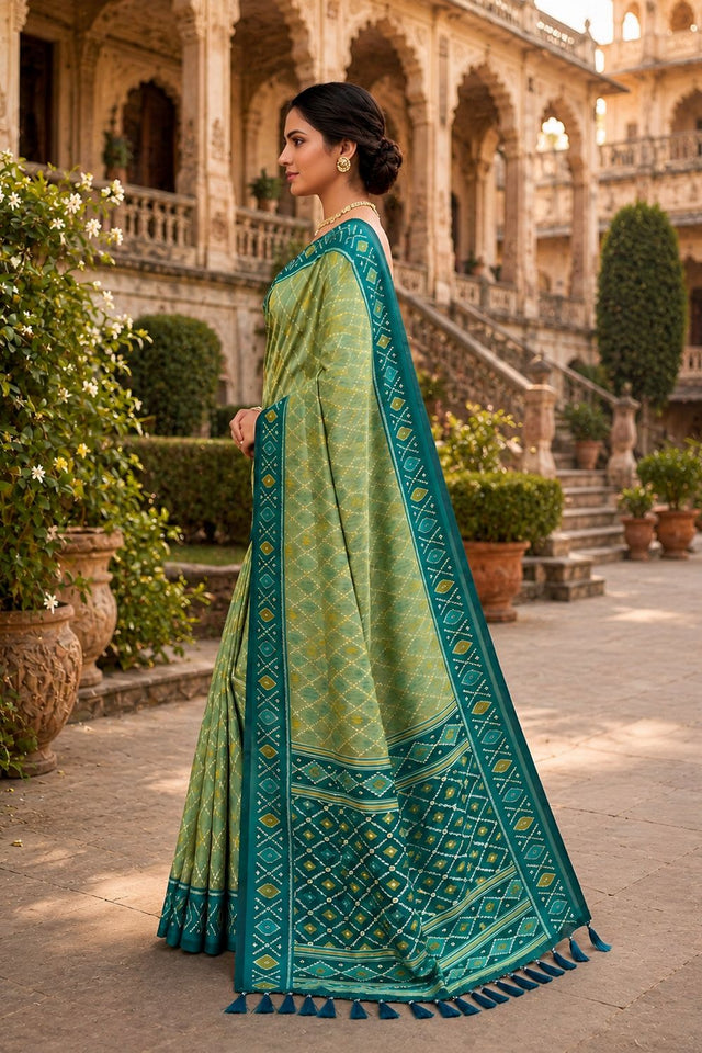 Green Woven Silk Saree (ACA8472)