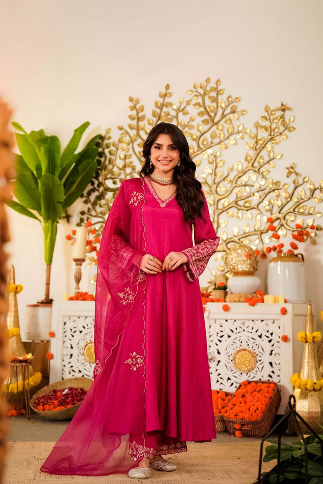 Pink Embroidered Chanderi Kurti Pant Set (ACA8539)