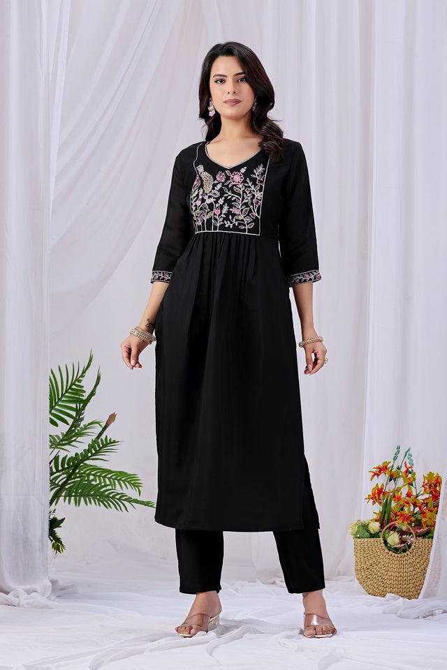 Black Floral Embroidered Cotton Kurti Pant Set (ACA8668)