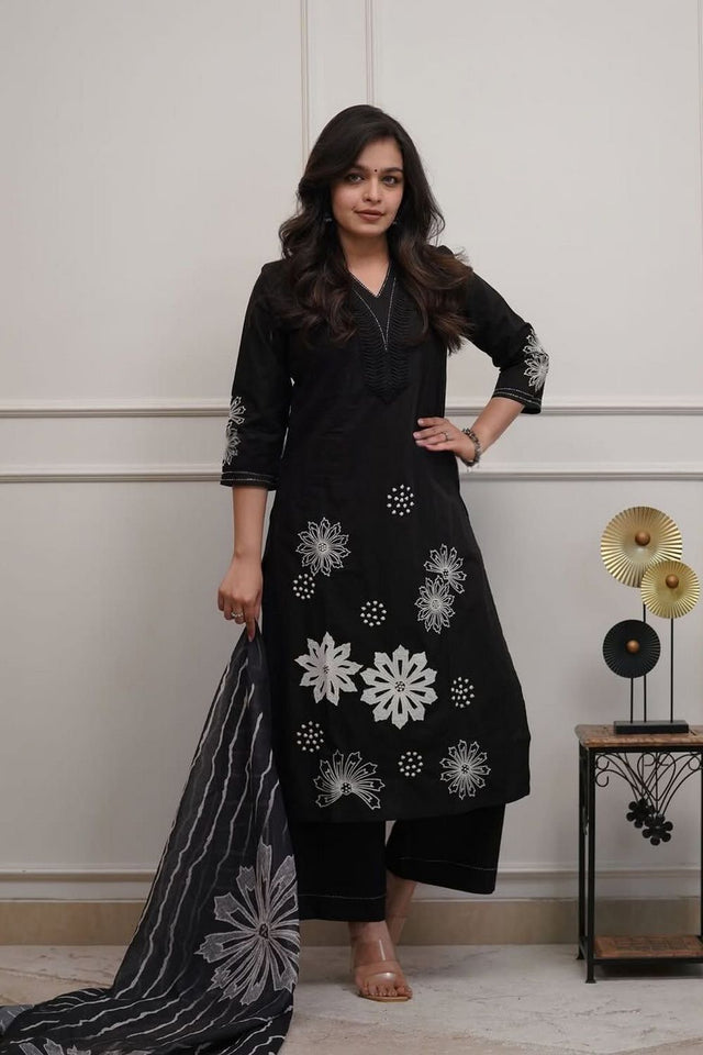 Black Floral Embroidered Rayon Kurti Pant Set (ACA8796)